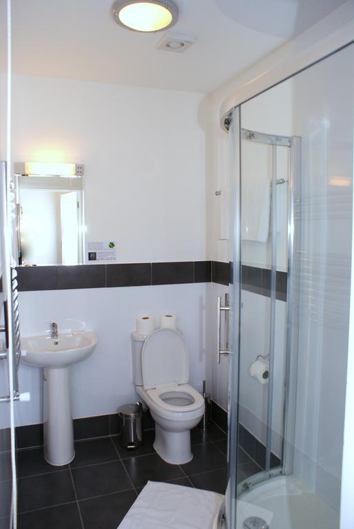 The Hindes Hotel Harrow Exteriér fotografie