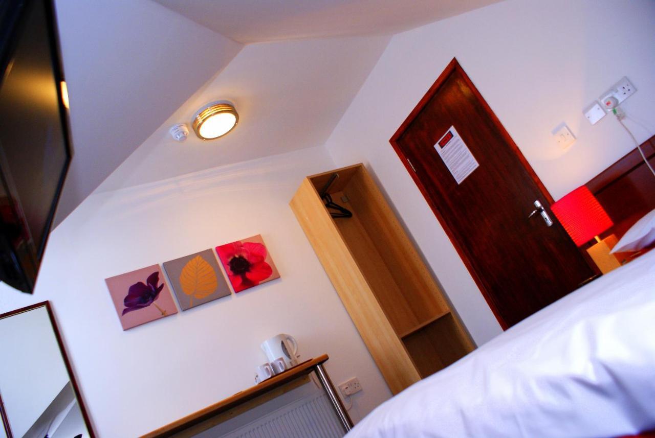 The Hindes Hotel Harrow Exteriér fotografie