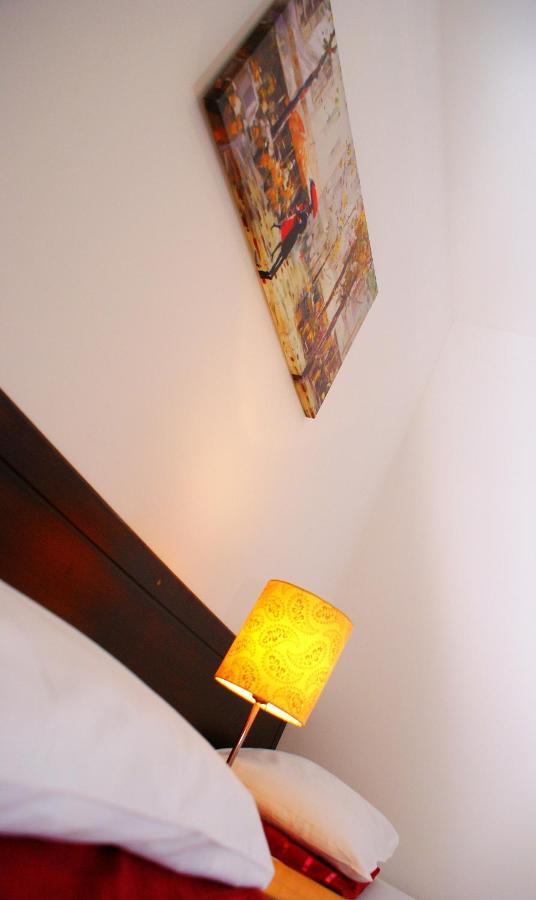 The Hindes Hotel Harrow Pokoj fotografie
